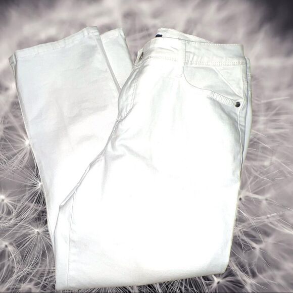 Bandolino off white stretchy Selena style pants - Picture 7 of 9